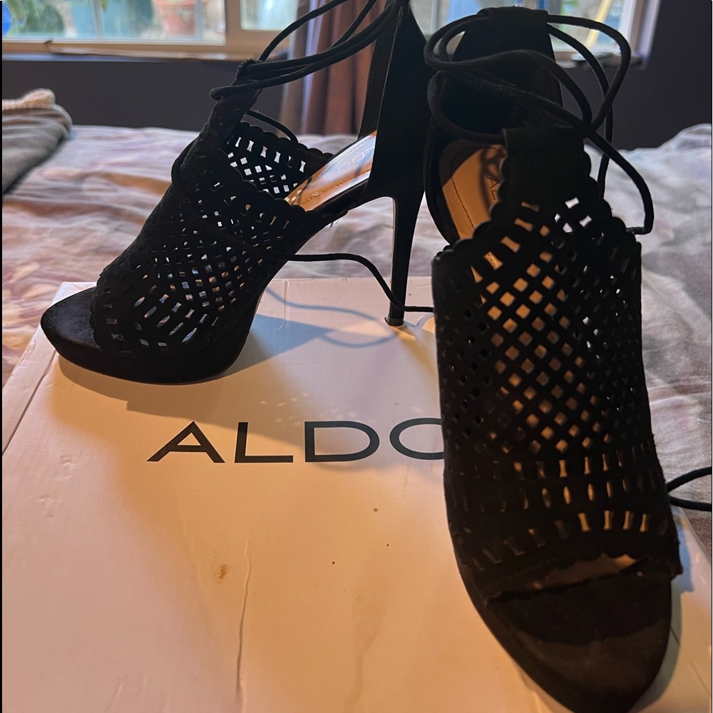 Aldo black heels